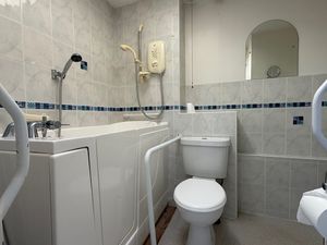 Photo 8- click for photo gallery